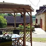 Tatil Evi Proche De La Dordogne Avec Grand Jardin Et Cheminee - Fr-1-616-61 Sainte-Mondane