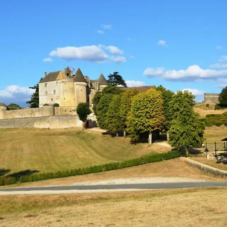 Proche De La Dordogne Avec Grand Jardin Et Cheminee - Fr-1-616-61 Feriehus