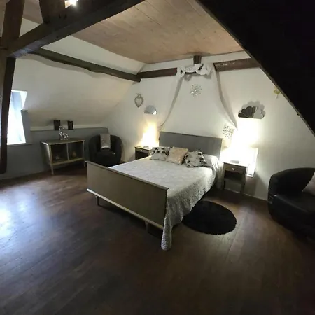 Proche De La Dordogne Avec Grand Jardin Et Cheminee - Fr-1-616-61 * Sainte-Mondane